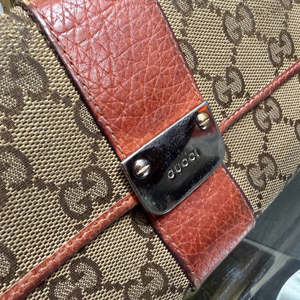 Gucci Beige Monogram Canvas Wallet with Orange Leather Trim - Picture 3 of 14